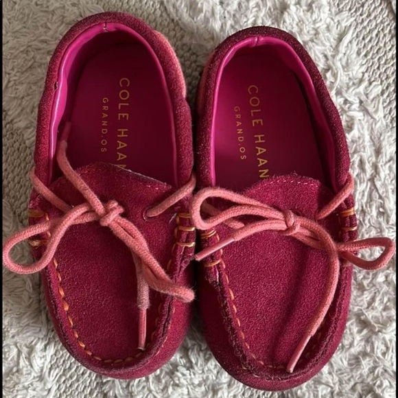 Cole Haan Toddler Girl Pink Loafers - size 4 - Picture 2 of 6